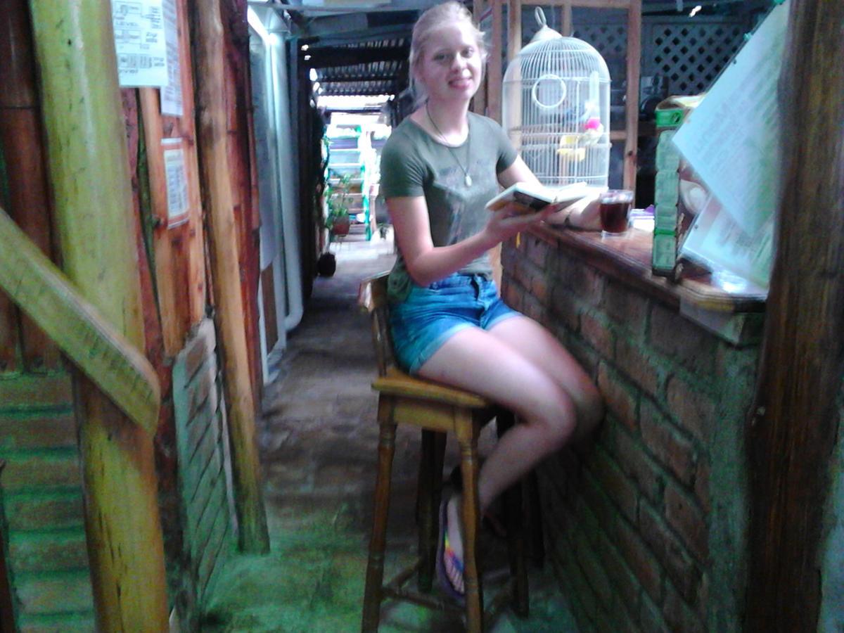 Hostel Julieta ริวาส ภายนอก รูปภาพ
