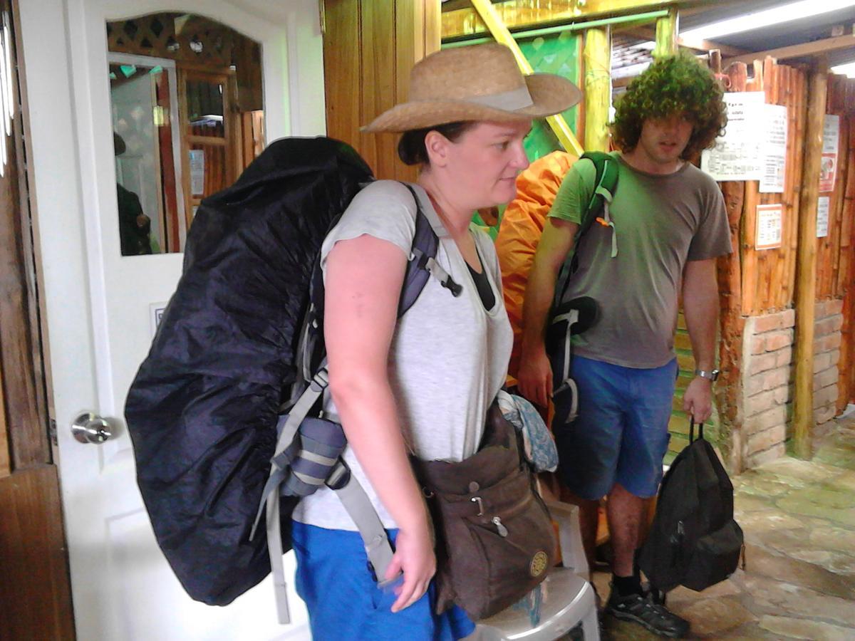 Hostel Julieta ริวาส ภายนอก รูปภาพ